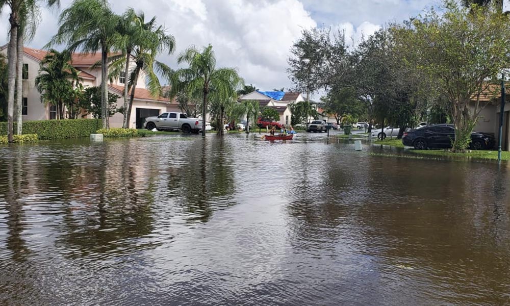 Blog-Tropical Storm ETA - The Importance of Flood Insurance-Outdoor Street Flooding